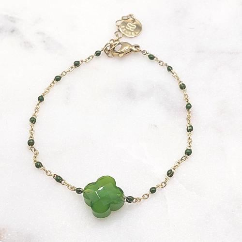 Bracelet en acier inoxydable doré avec trèfle en jade vert